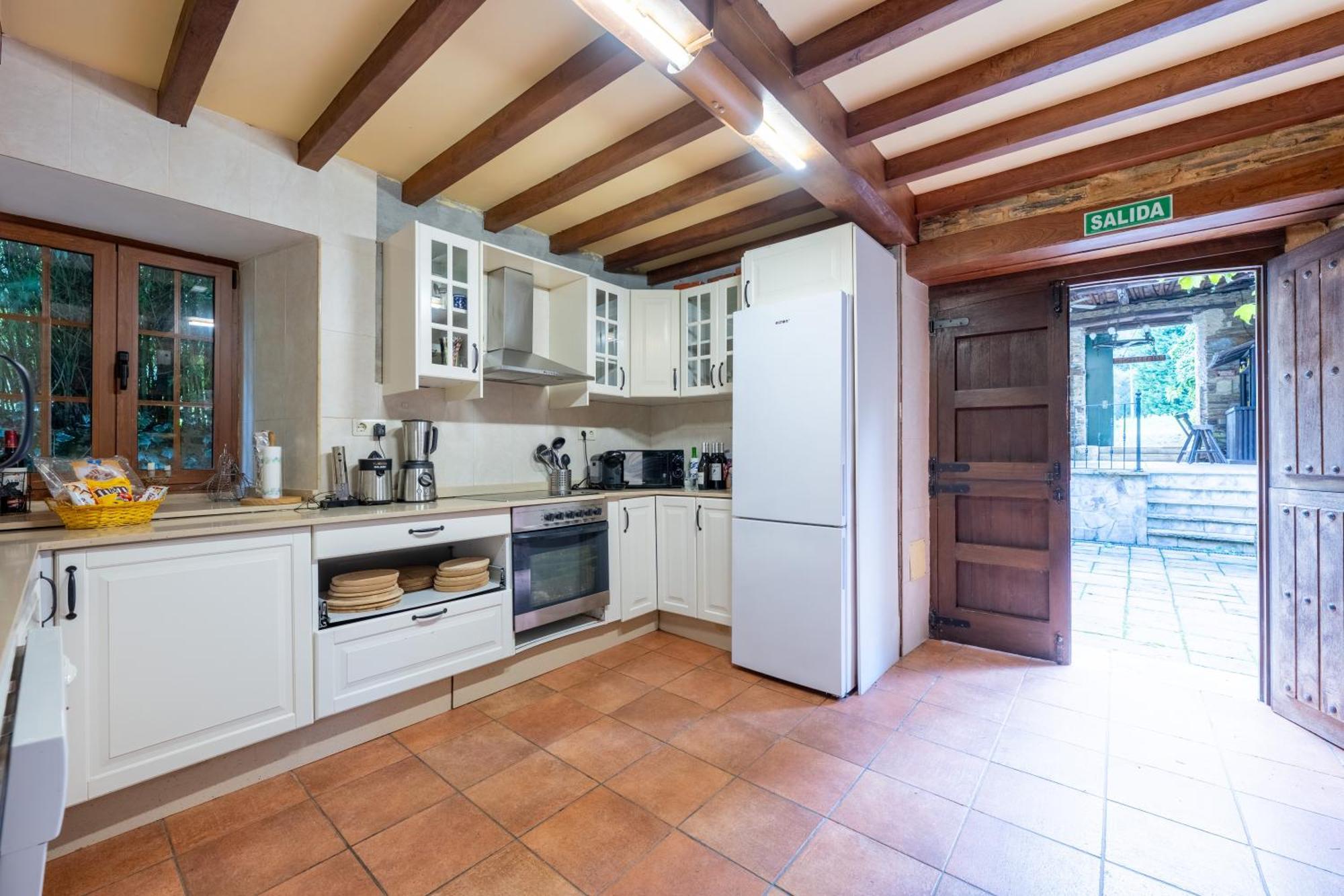 Villa En Asturias Con Cine, Piscina, Bbq, Juegos, 14 Pax Cobre Εξωτερικό φωτογραφία